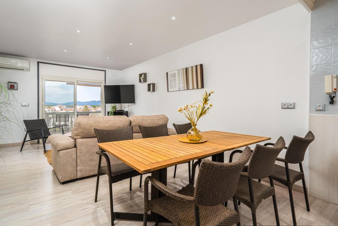 Welcs Apartamento 012 Emp En El Centro De Empuriabrava Ngoại thất bức ảnh